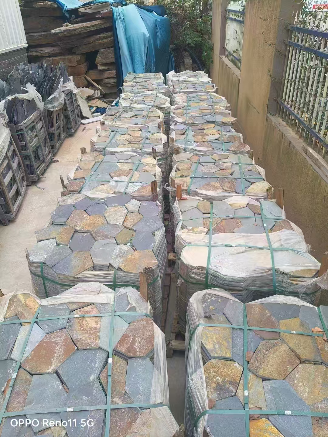 彩色冷裂纹石材/不规则锈石板