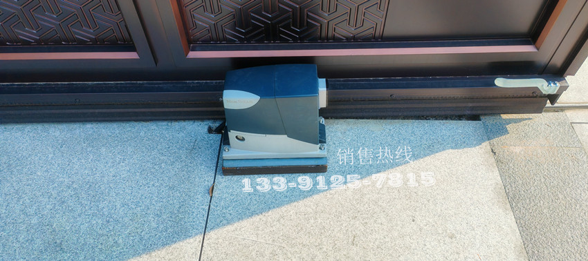 绿洲江南园203-意大利耐氏平移门电机ROBUS在双开门上的应用 绿洲江南园203-意大利耐氏平移门电机ROBUS在双开门上的应用