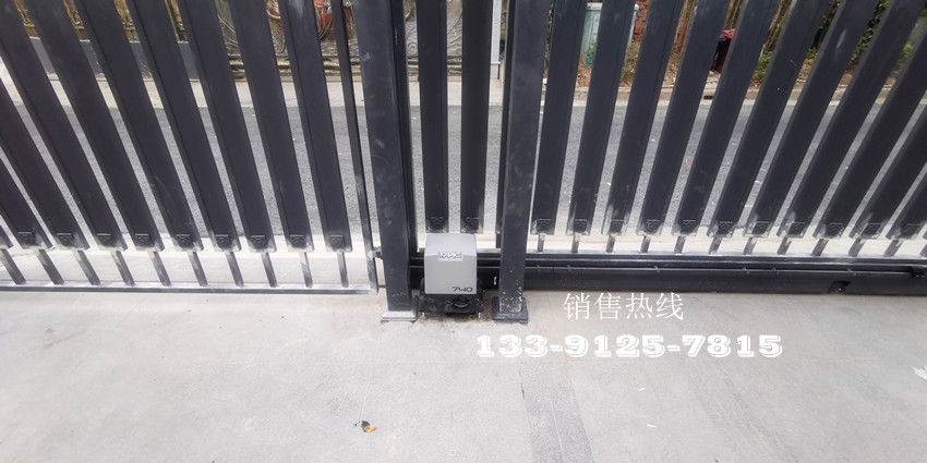 凯迪赫菲庄园136号-意大利FAAC平移式开门机740 凯迪赫菲庄园136号-意大利FAAC平移式开门机740