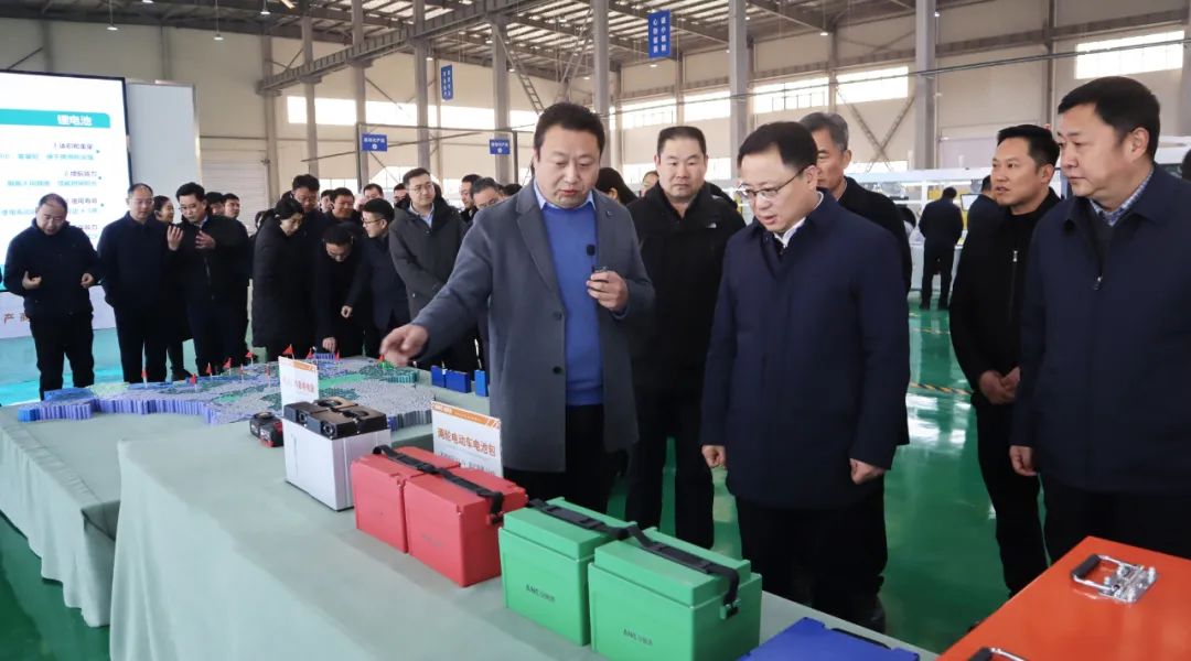 新沂市重大产业项目观摩团到访鑫晶通产业园——安耐池新能源制造基地