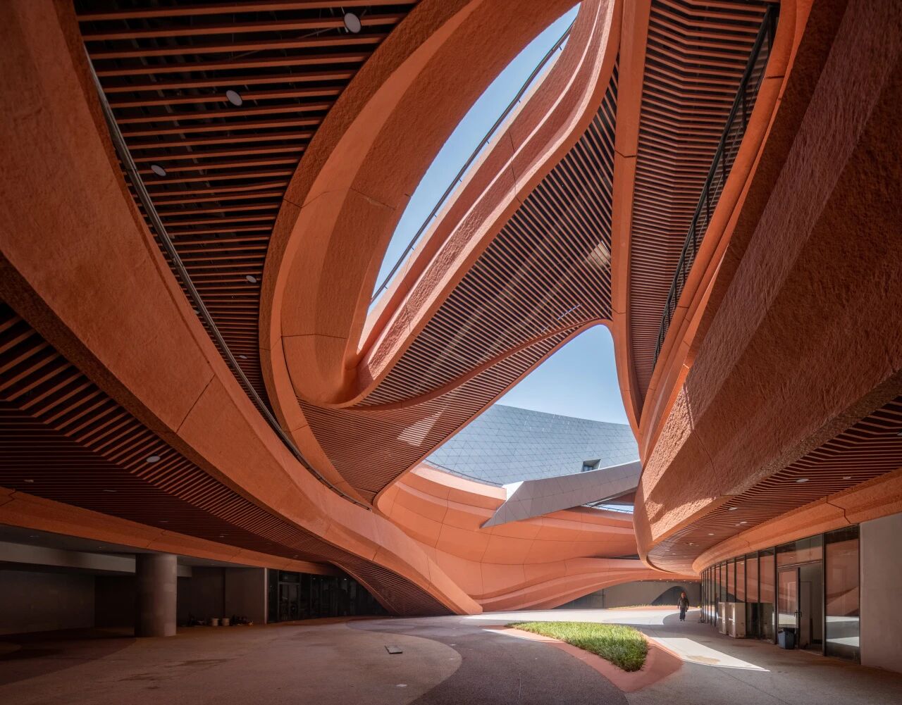 【摄影活动报名】光影赋形・马术建筑美学——上海久事国际马术中心专项外拍