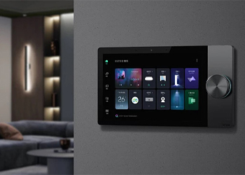 <div style="text-align:center;">
	<strong><span style="font-size:14px;">中控屏感</span></strong>
</div>