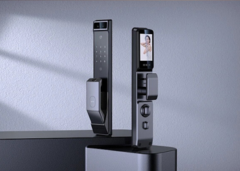 <div style="text-align:center;">
	<strong><span style="font-size:14px;">智能门锁</span></strong>
</div>