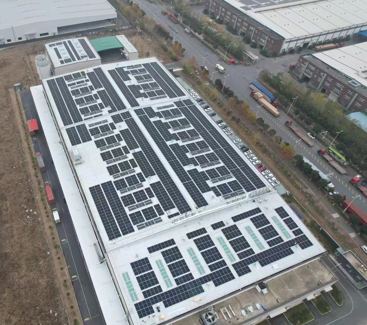 延锋汽车屋顶分布式光伏EPC总承包工程