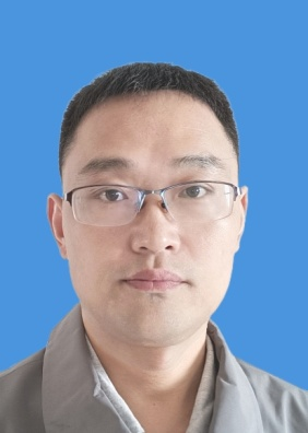 监事张兆龙