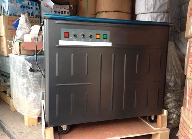 AF-A1半自动打包机