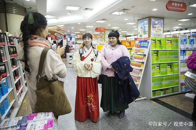 2019年，“汉服”出行为啥这么流行