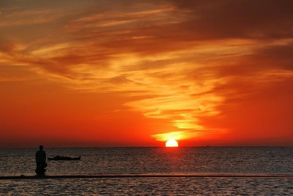 【东戴河止锚湾】吃肥美海鲜+海边看日出+抓螃蟹捡贝壳2日