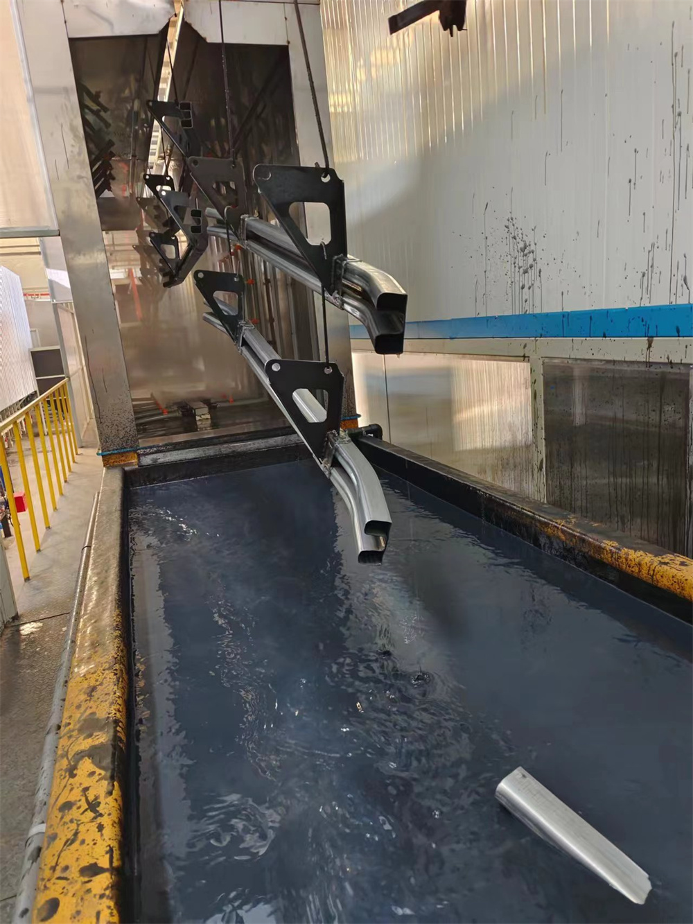 电泳设备工厂实拍