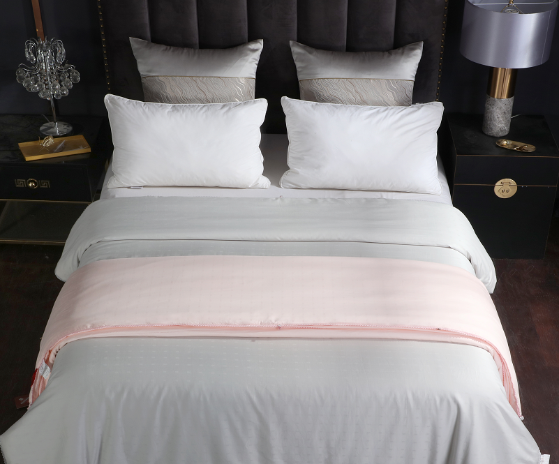 蚕丝被套 璀璨星空（浅银灰 / 粉色）