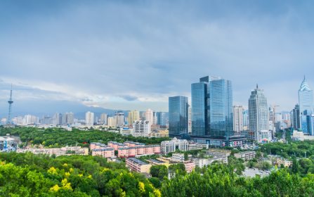 持续推进生态文明建设 中国成为全球环境治理引领者
