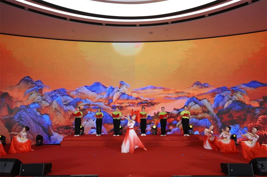 诗音舞《天使的蜕变》 诗音舞《天使的蜕变》