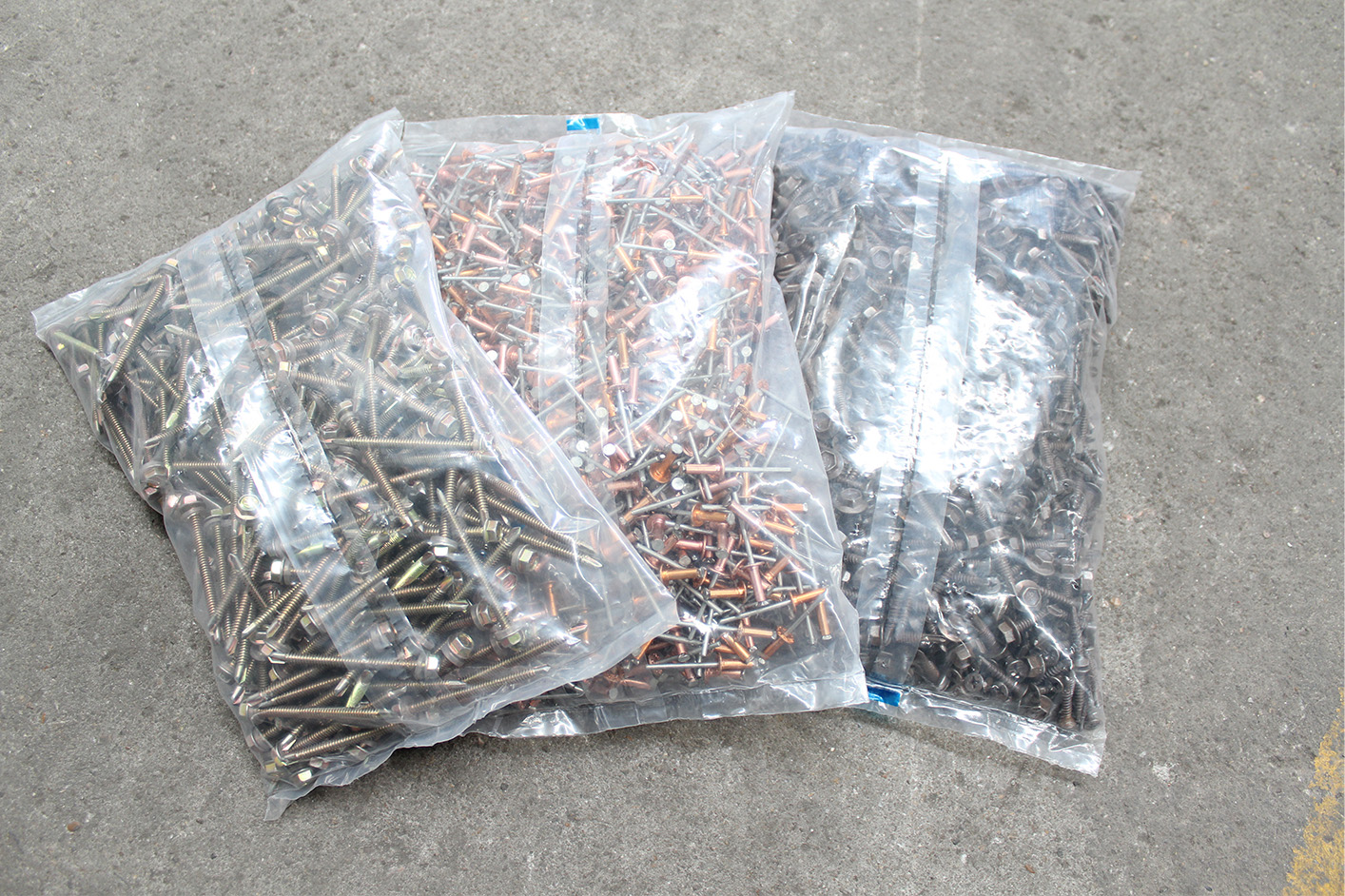 紧固件袋装成品方案