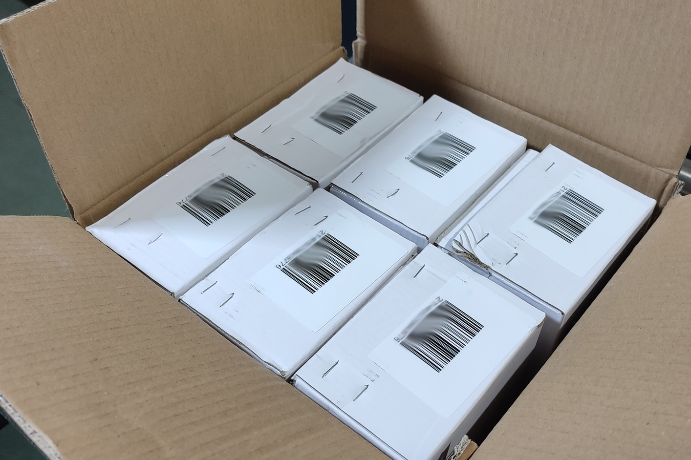 紧固件盒装箱包装成品方案