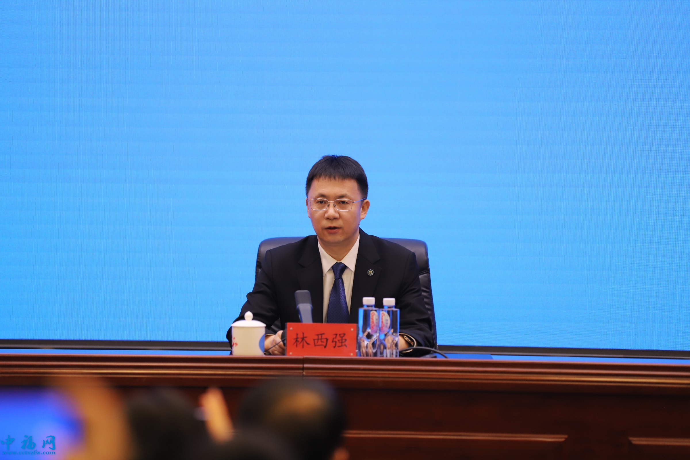 中国载人航天工程新闻发言人、中国载人航天工程办公室副主任林西强。人民网记者 黄帆摄