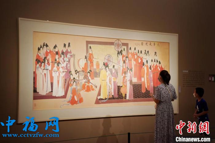 崔景哲工笔画展“红”进中国美术馆 崔景哲工笔画展“红”进中国美术馆