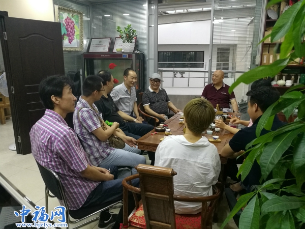 西游记猪八戒、沙和尚莅临中福影视指导工作