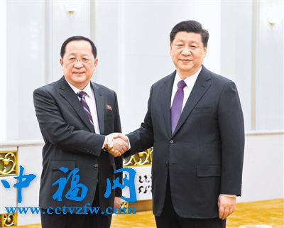 习近平会见朝鲜外相李勇浩