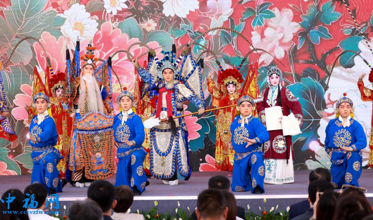 戏曲文化与“京彩灯会”相映生辉 第八届中国戏曲文化周启幕