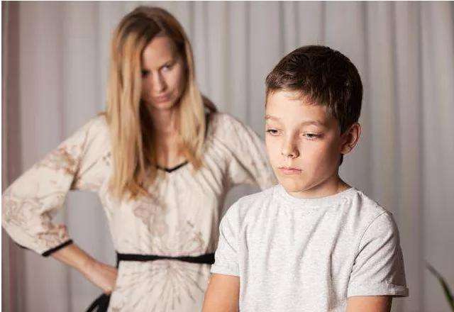 父母应该怎样解除青少年的逆反心？