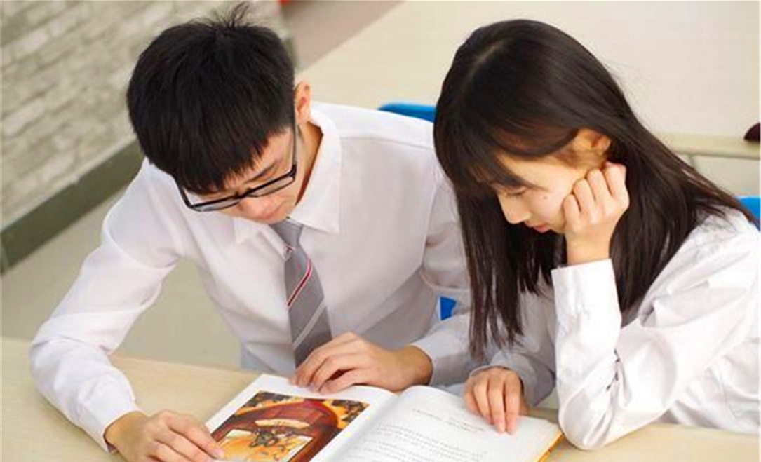 如何正确教育孩子，才能不小小年纪发生早恋