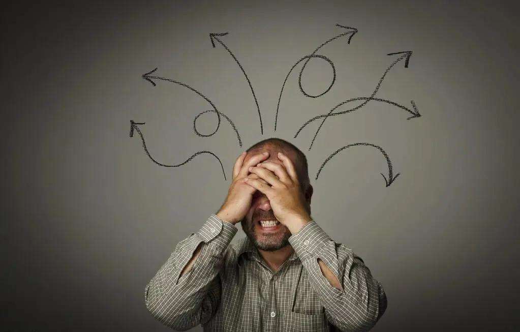 《一个人如何摆脱情绪困境，这个方法越早知道越好》