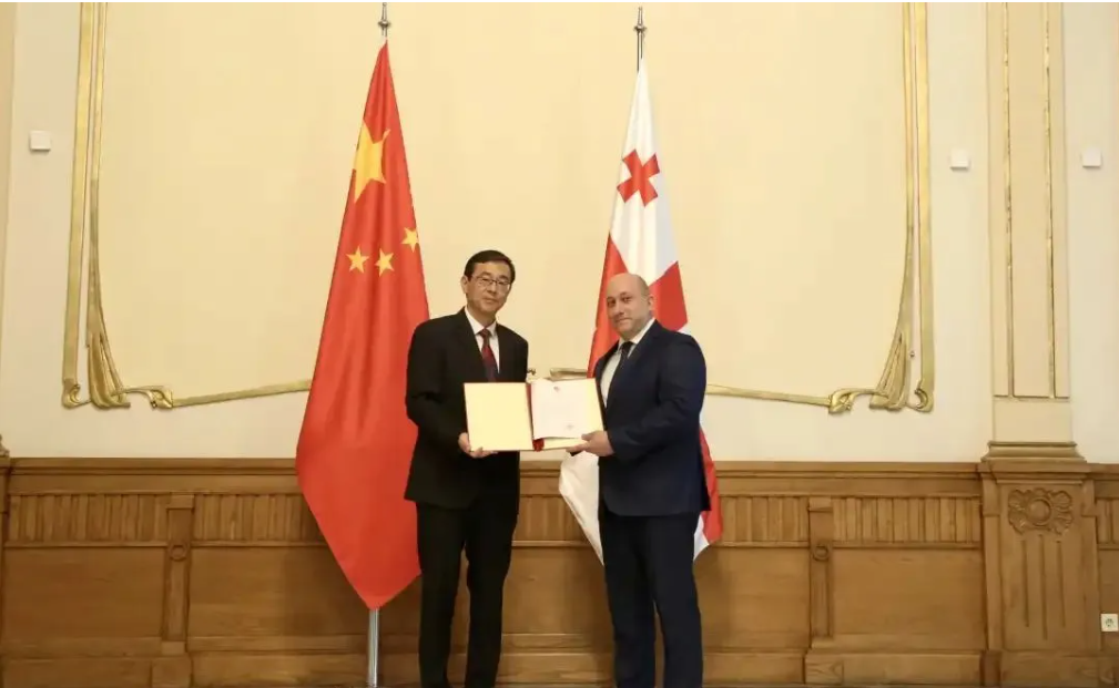 2025新澳门全年免费原料网
