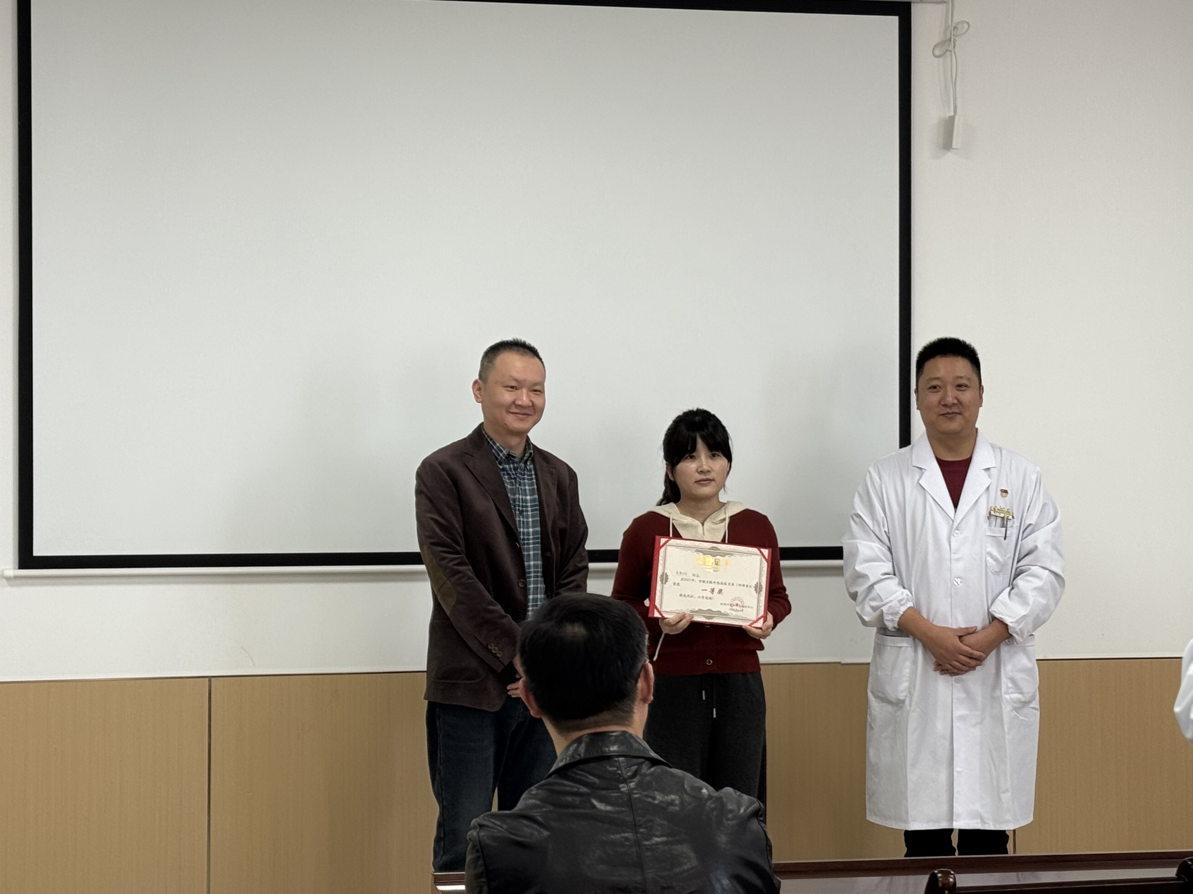 助力提升区域眼科救治能力——市二院在全市眼外伤技能竞赛荣获佳绩