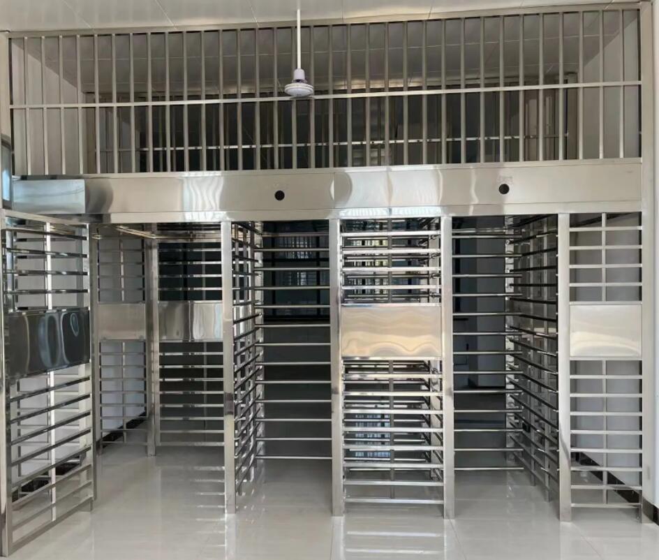 不锈钢转闸门