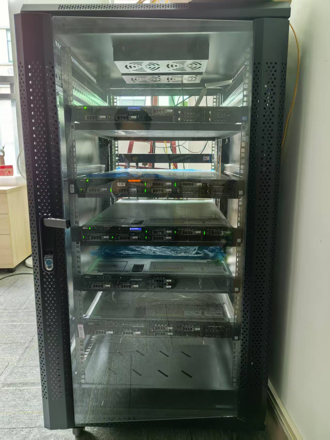 机柜安装网关配置交换机安装