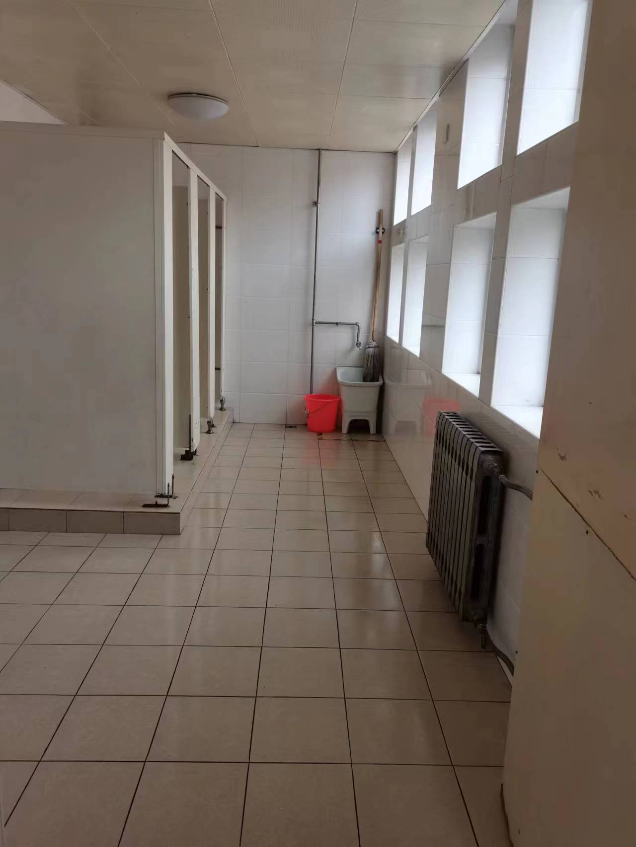 模范小學