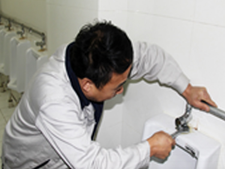 學校維修