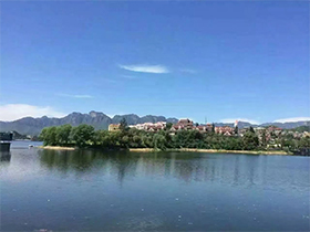 <span>宇宙生命全法大学百亿基地</span>