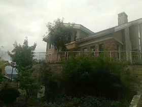 <span>宇宙生命全法大学百亿基地</span>