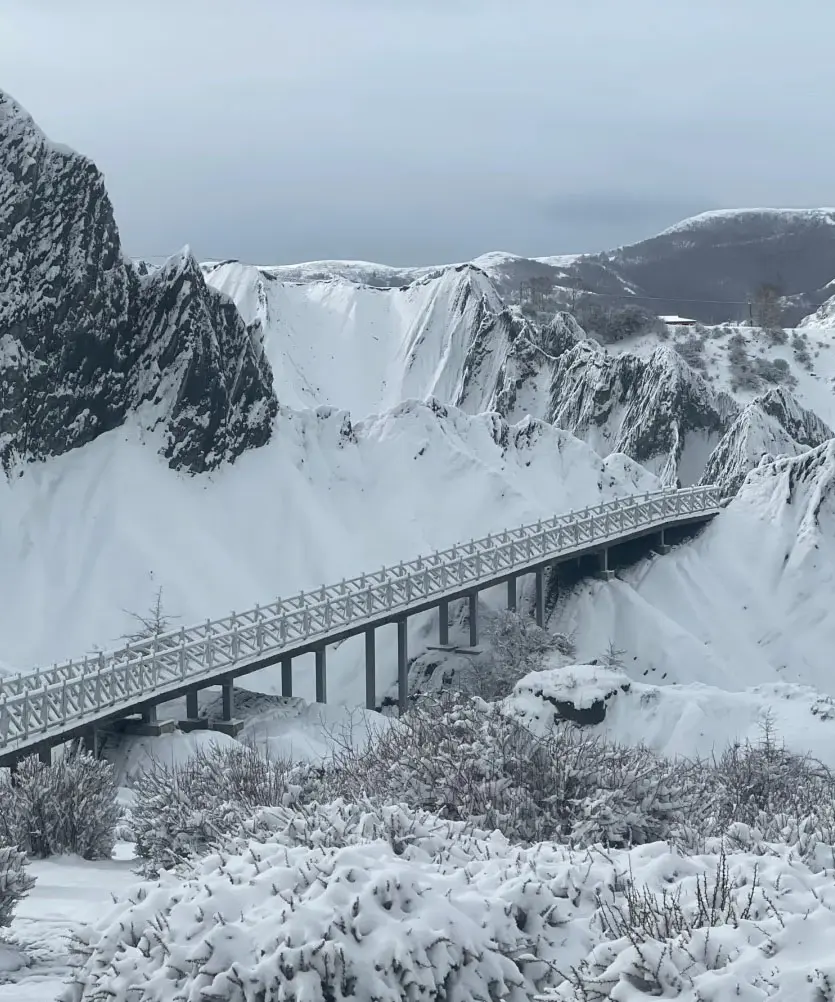 【川迹时光】墨石公园鱼子西2-6人小团4日游 | 4天3晚深度体验川西秘境