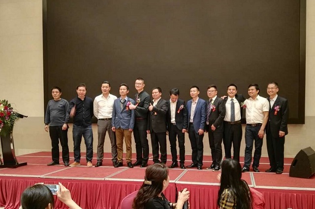 合辉铝建筑系统