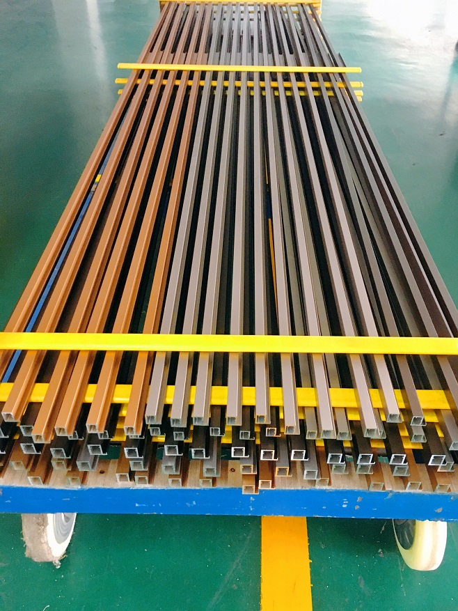 1606017196123548.jpg 834332796125128546.jpg