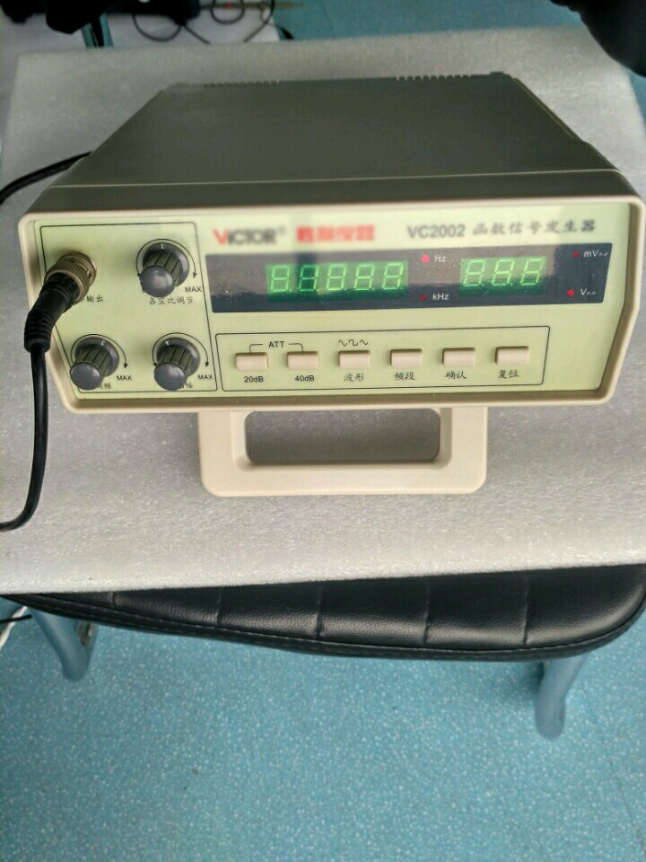 函数信号发生器