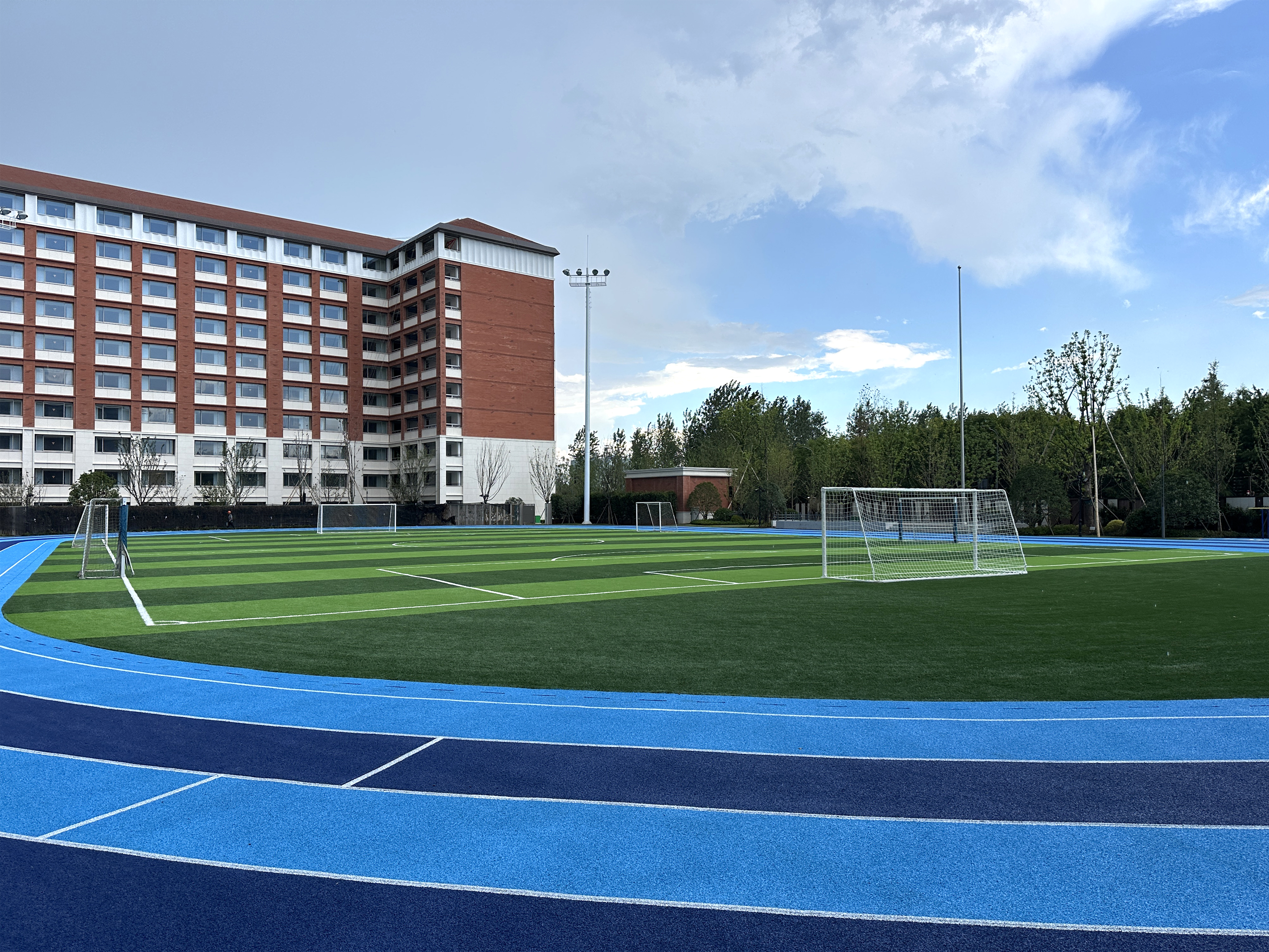 护航上海圣华紫竹双语学校，打造全龄段高品质运动空间！