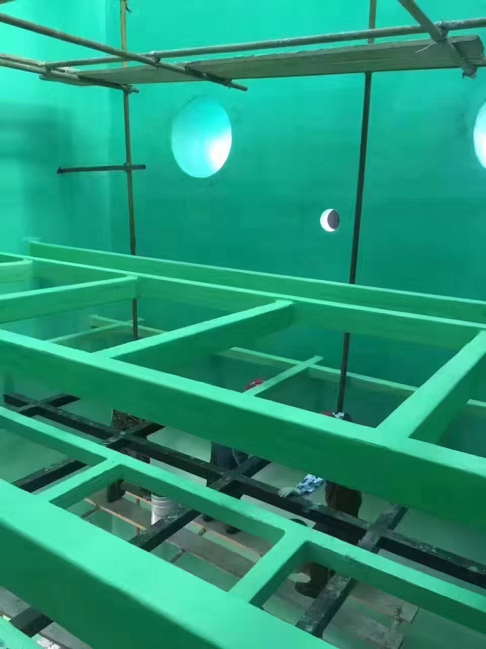 脱硫塔玻璃鳞片防腐