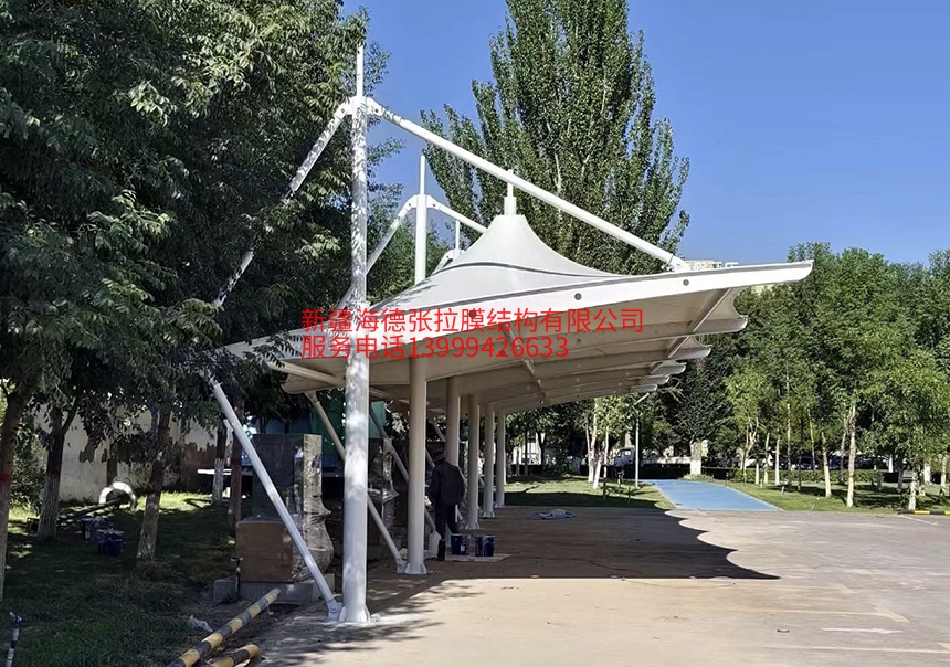 巩留县库尔德宁恰西景区充电站膜结构车棚