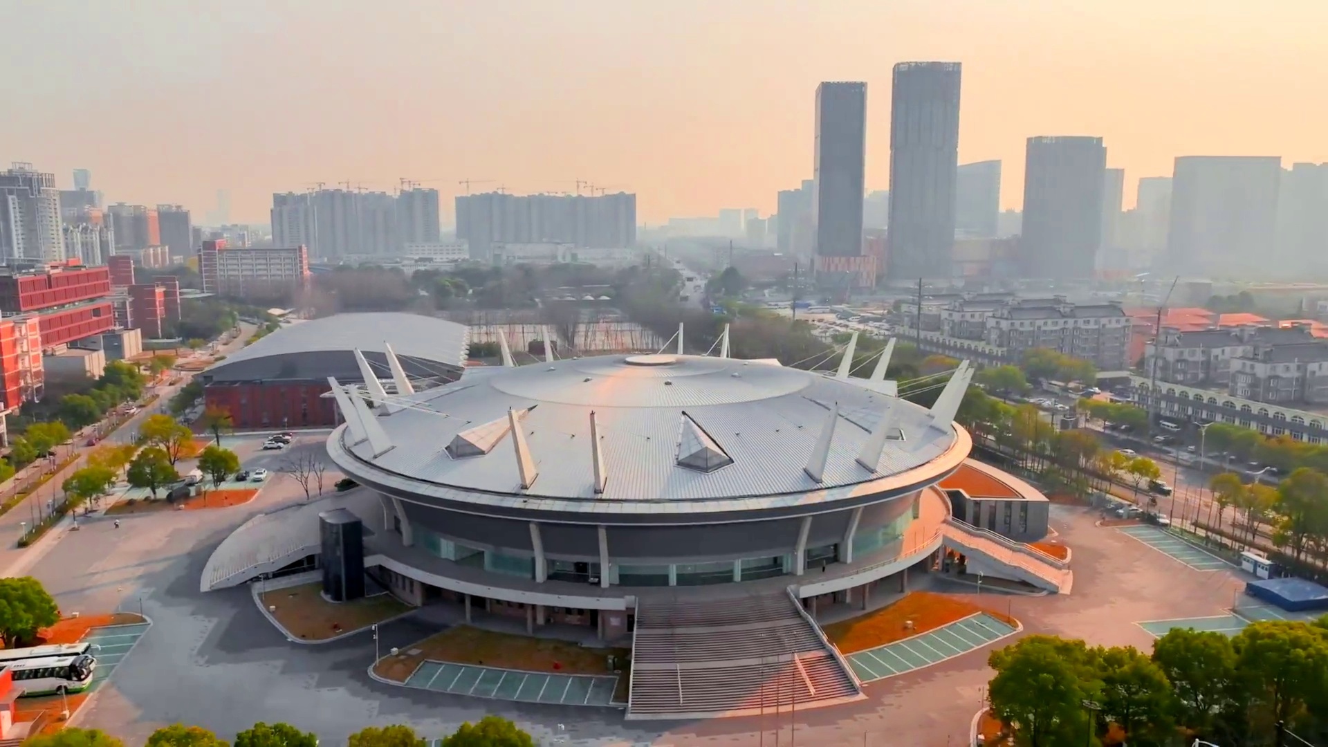 某某购物中心铝合金天花板