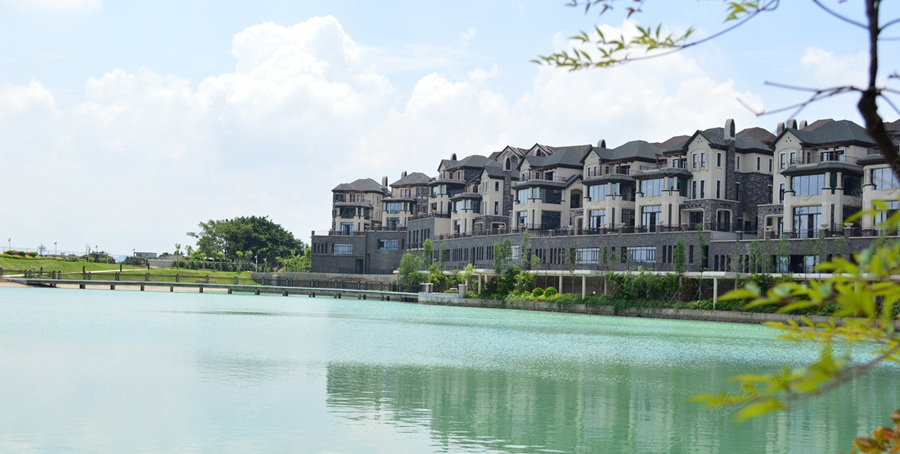 东莞莲湖山庄