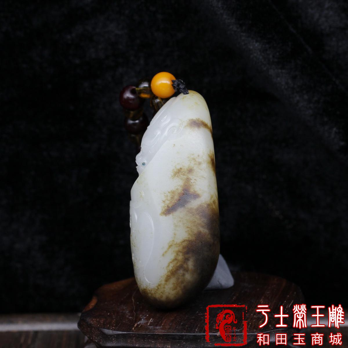 新疆和田玉手饰把玩件作品，编号YSR111招财聚宝，106克