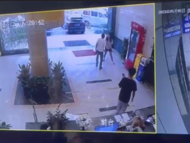 孕妇遭陌生男子猥亵殴打致耳聋,警方:案件正在侦查