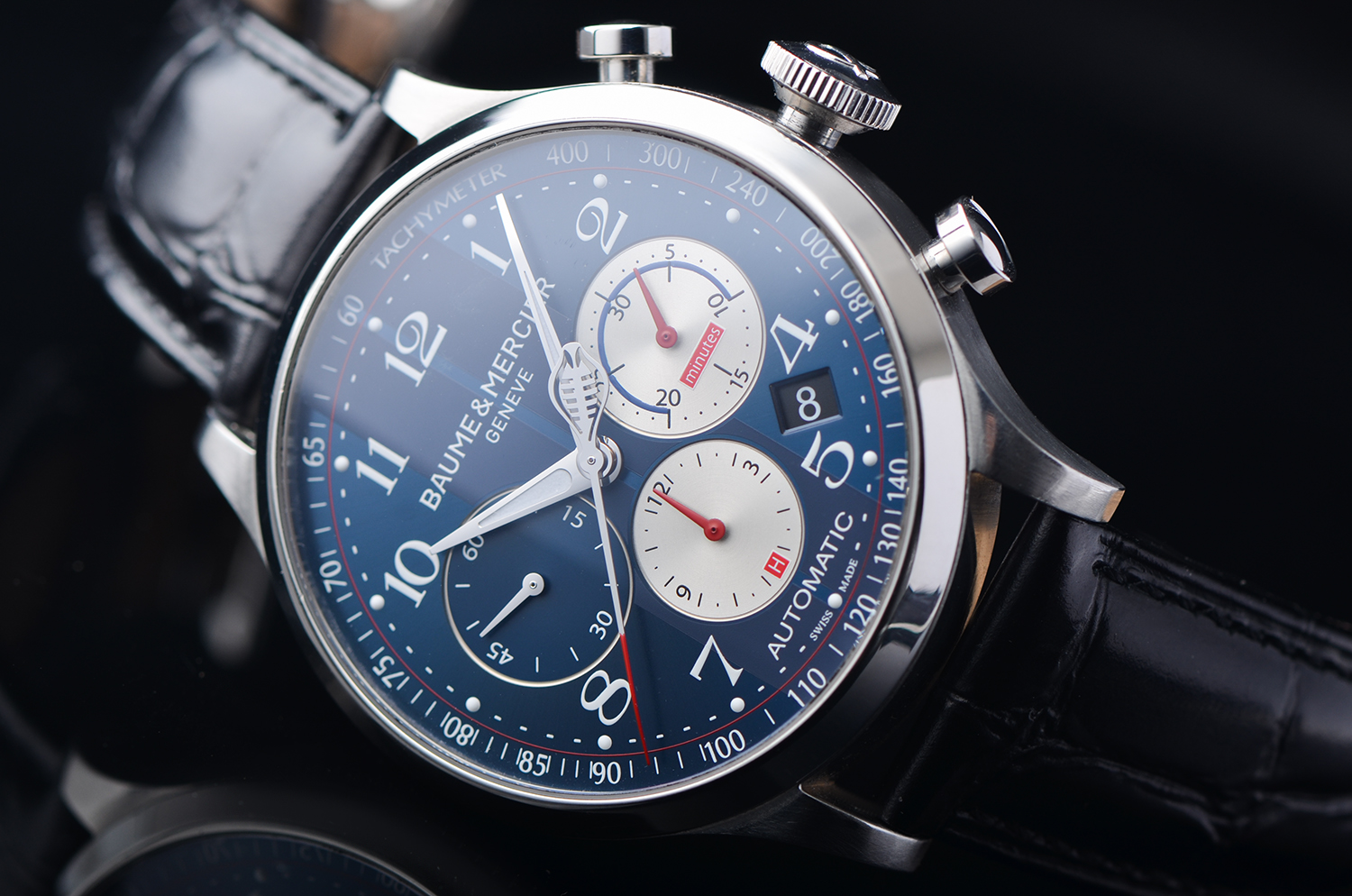 【97新】名士卡普兰眼镜蛇1965限量版计时日历自动男表MOA10232