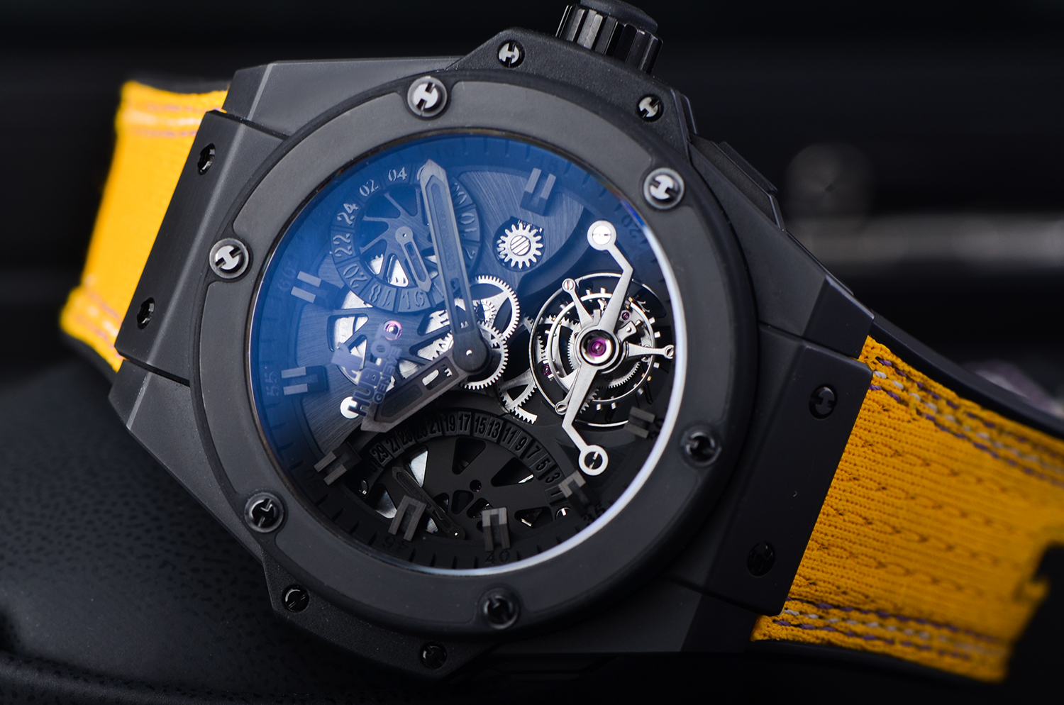 【98新】宇舶王者至尊限量黑陶瓷陀飞轮手上链男表706.CI.1110.RX