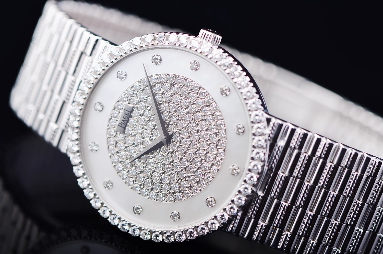 已售出【98新】伯爵Dancer系列全白金镶钻满天星表盘手上链女表G0A09217