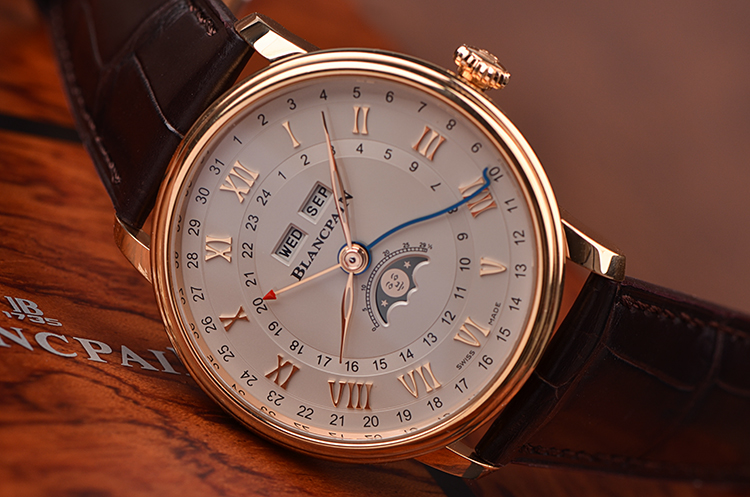 已售出【98新】宝珀玫瑰金两地时全历月相3天链自动男表6676-3642-55B