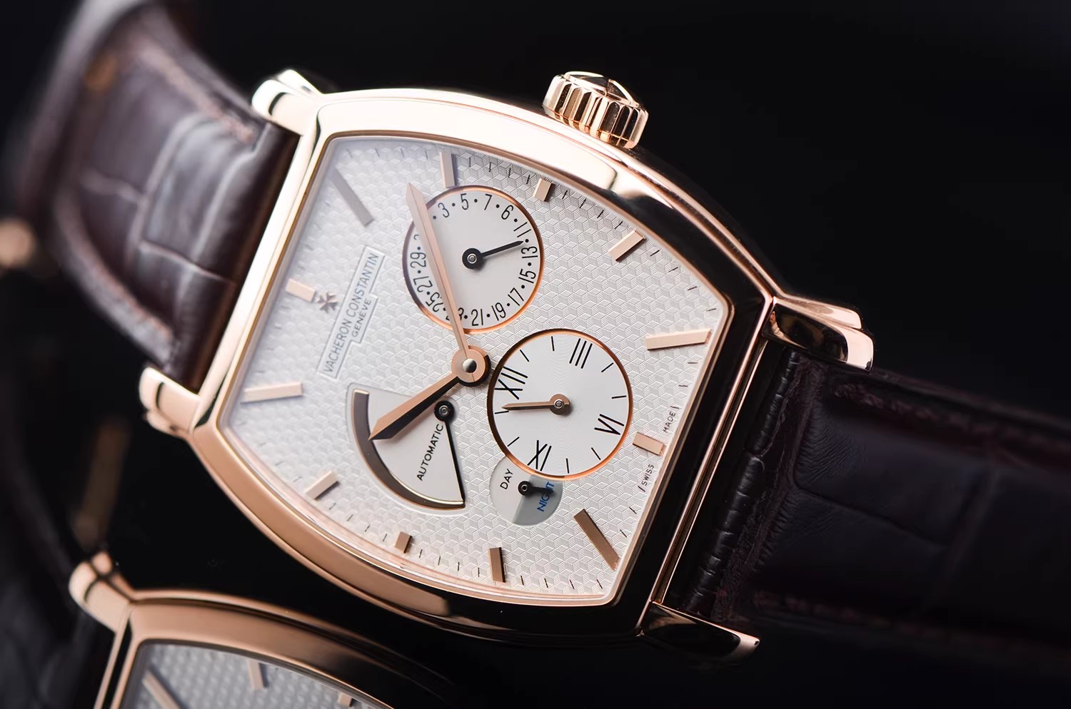 已售出【98新】江诗丹顿马耳他玫瑰金双时区自动男表47400/000R-9101